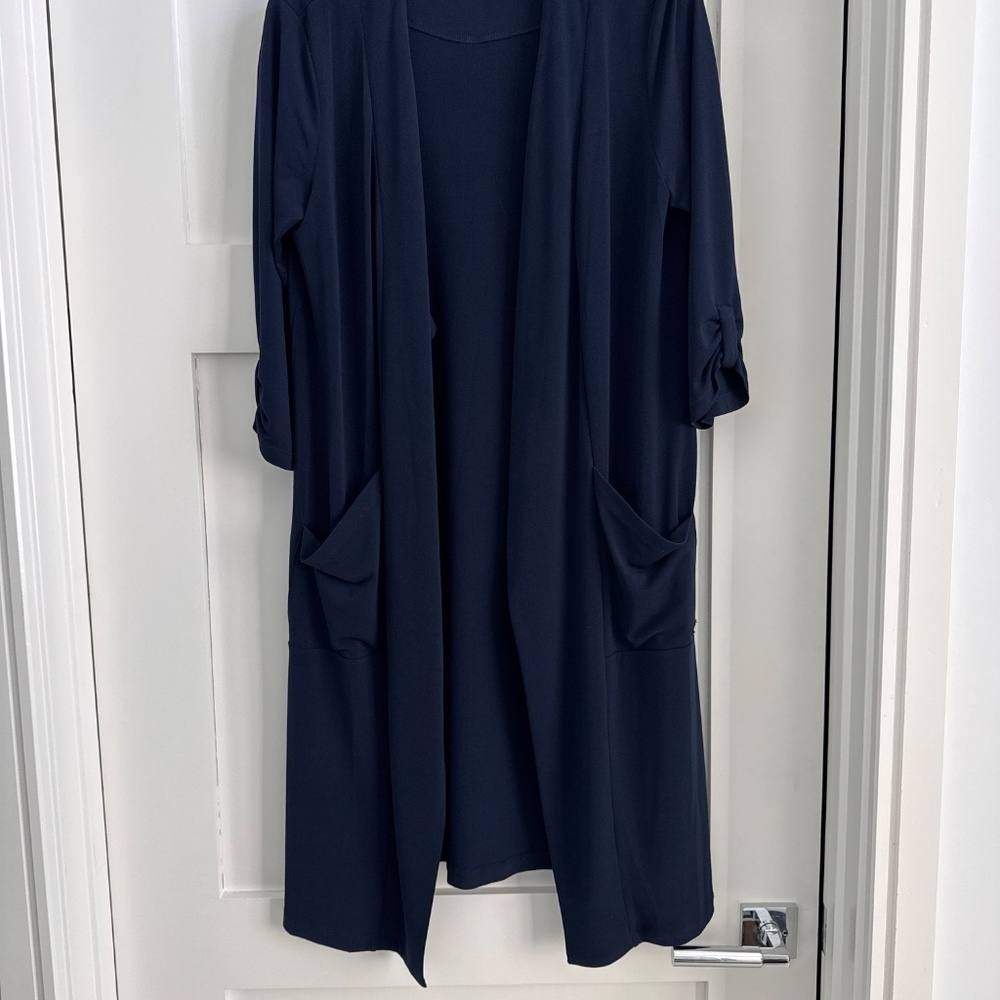 T Tahari  lightweight navy cardigan